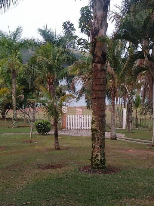 Linda Chacara Em Sp *
